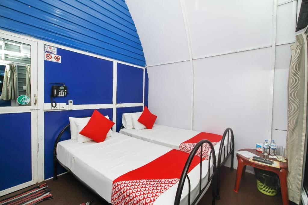 Airport A4 Transit Hub - Eco Chalets Katunayaka Екстериор снимка